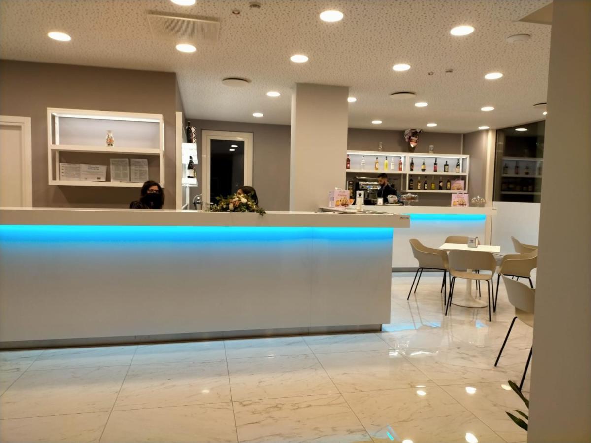 Nuovo Hotel Settibi 20M Dalla Spiaggia Giulianova Exterior photo